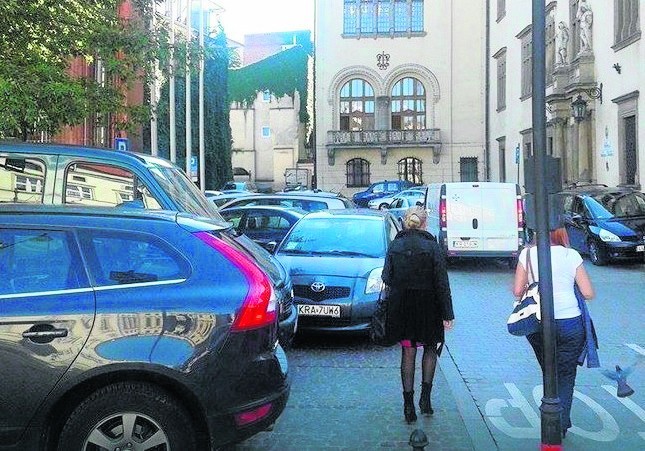 Fundacja Krowoderska.pl zaproponowała, aby z parkingu pod...