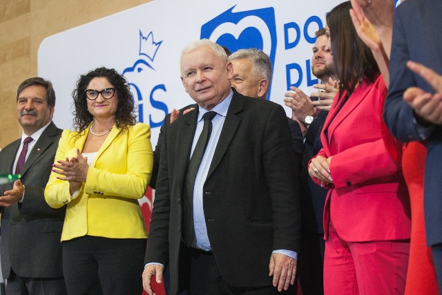 W czwartek (12 września) w ramach Konwencji Regionalnej Prawa i Sprawiedliwości do Słupska przyjechał Jarosław Kaczyński. Spotkanie zorganizowane zostało w siedzibie Słupskiego Inkubatora Technologicznego. Zobacz fotorelację z wizyty.