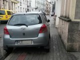 Parking na chodniku [Mistrzowie parkowania]