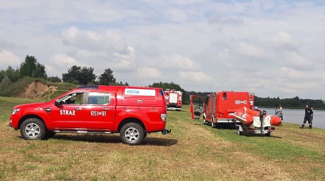 Poszukiwania nad zalewem służby wznowiły w sobotę rano.