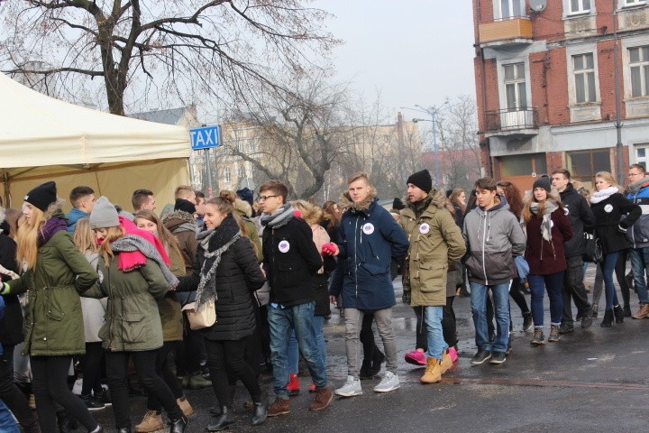 Pół tysiąca par zatańczyło poloneza w Zabrzu