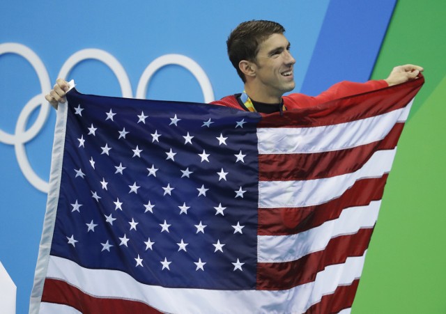 Michael Phelps dumny z barw narodowych