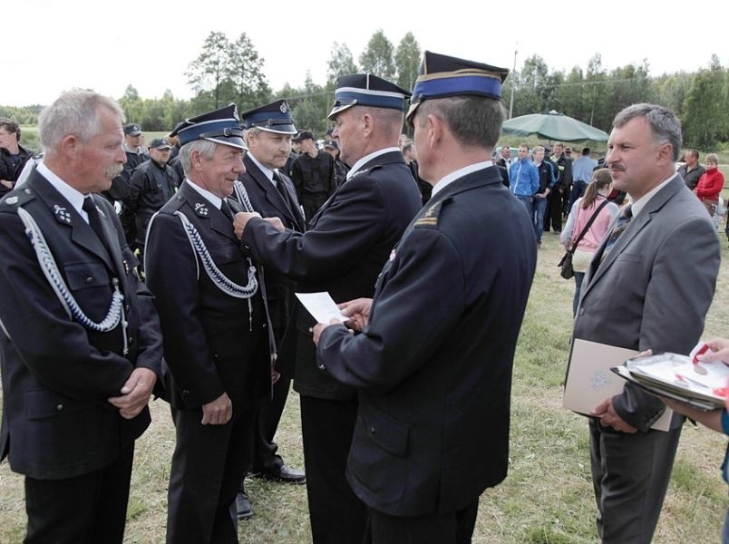 W zawodach sportowych liczą się realne umiejętności. Tych...