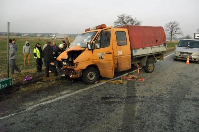 Pięć osób z mercedesa trafiło do szpitala.