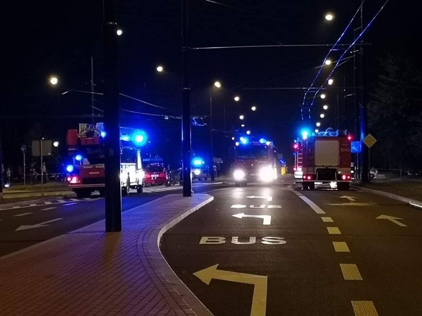Pożar hali na Felinie w Lublinie. Sprawę bada policja. Straty oszacowano na około 110 tys. zł