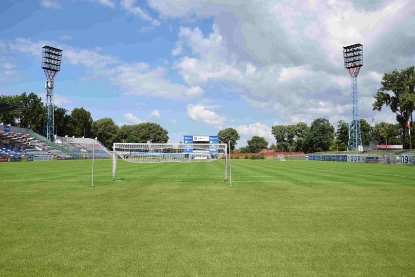 Stadion Odry w przededniu restartu 1 ligi w Opolu.