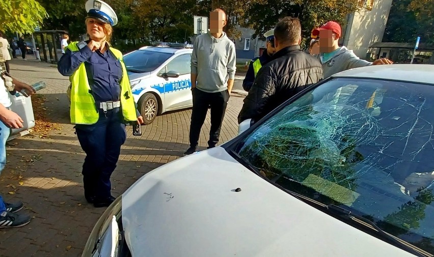 Dwa samochody osobowe zderzyły się na skrzyżowaniu ul....