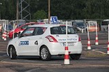 Czy trudno jest zdać prawo jazdy w Łodzi? Jak wygląda poziom zdawalności w Łodzi egzaminu teoretycznego, a jak praktycznego? Sprawdź!