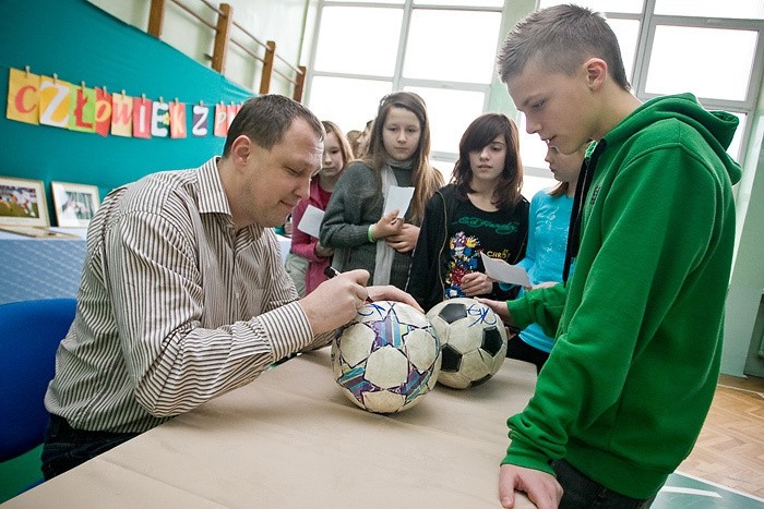 Paweł Kryszałowicz w SP 3 w Słupsku