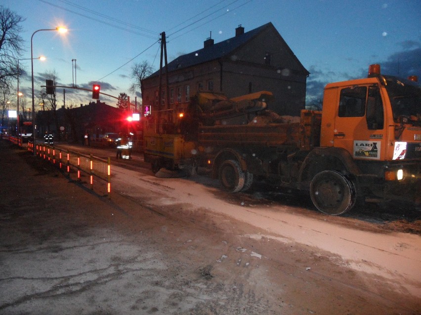 Katastrofa ekologiczna w Myszkowie: Samochód ciężarowy...