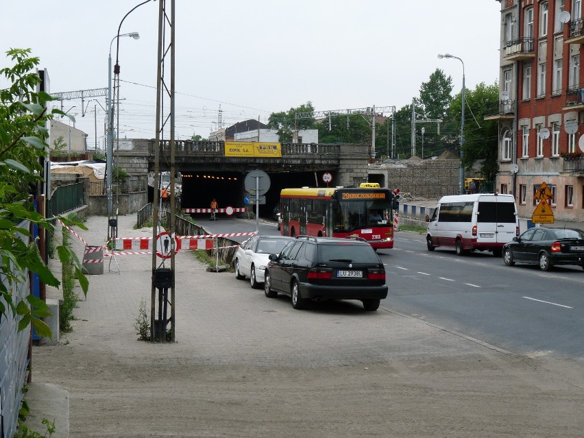 Remont wiaduktu na Kunickiego: Kierowcy nie respektują...