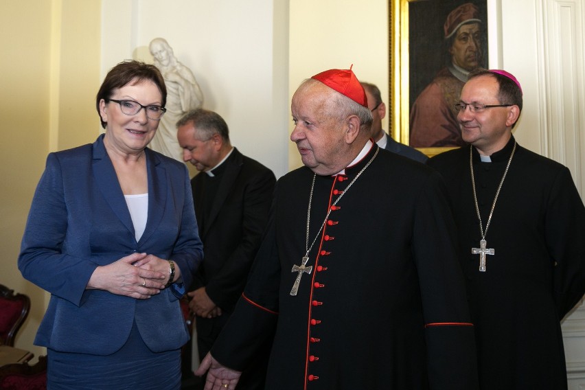 Premier Ewa Kopacz spotkała się z kard. Stanisławem...