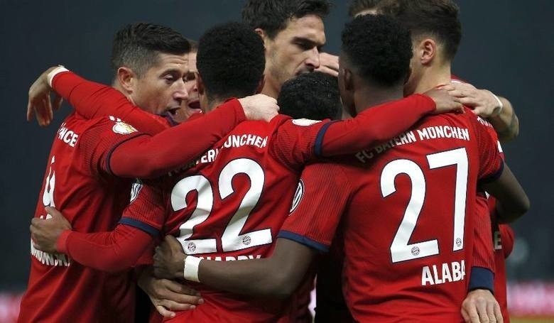 Robert Lewandowski gol na YouTube (WIDEO). Bundesliga. Bayern - Borussia 5:0! Zobacz obszerny skrót, gole z meczu