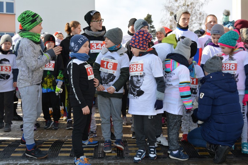 Ostrołęka: Bieg Pamięci Żołnierzy Wyklętych "Tropem Wilczym" 2018. Około 500 uczestników! [ZDJĘCIA+WIDEO]