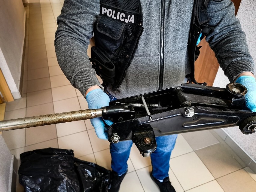Białostocka policja zatrzymała 22-latka podejrzanego o kradzież sześciu katalizatorów (zdjęcia, wideo)