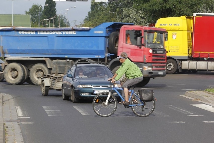 10 rowerzystów i dwóch kierowców zatrzymanych podczas policyjnej akcji (ZDJĘCIA) 