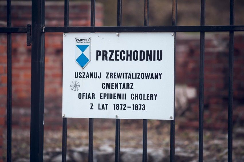 Cmentarz choleryczny w Warszawie. Wspomnienie wielkiej epidemii [ZDJĘCIA]