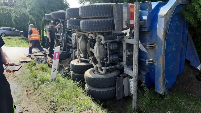 Do zdarzenia doszło w godzinach popołudniowych w Chałupach.