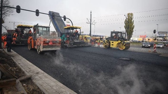 Ul. Dąbrowskiego od ul. Rzgowskiej do ul. Podgórnej 50 mln zł.