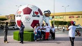 Fałszywi kibice w Katarze pod flagami potęg futbolu. Komitet Organizacyjny wyjaśnia, że najemnicy identyfikują się z krajami swoich idoli