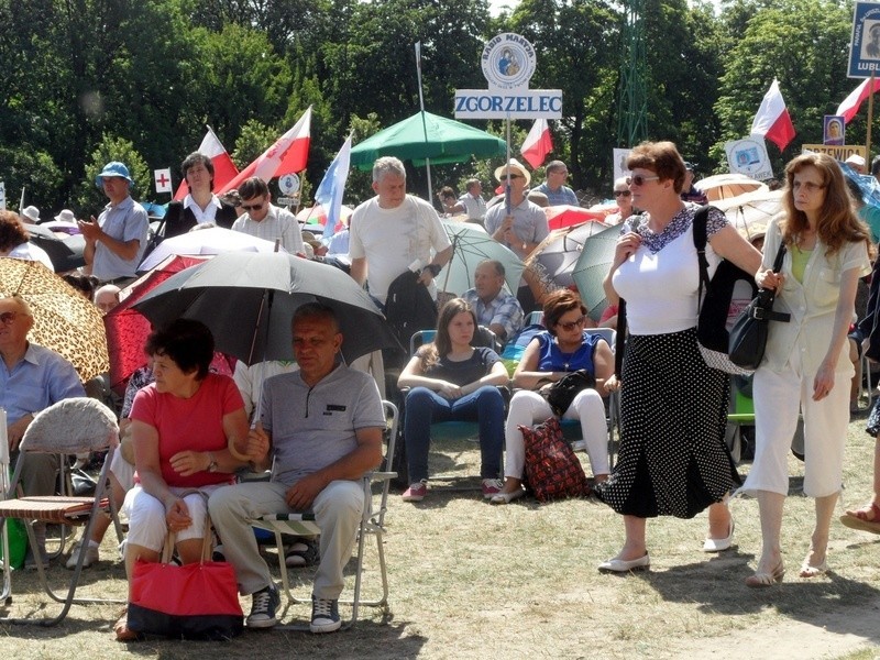 Pielgrzymka Radia Maryja: Słuchacze Radia Maryja przybyli na...