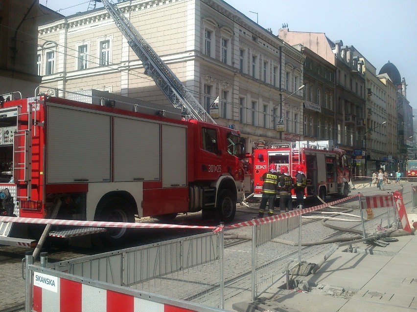 Pożar w Katowicach: płonie kamienica