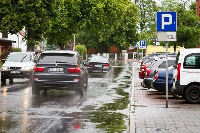 Ulica 23 Stycznia w Solcu Kujawskim w końcu zostanie wyremontowana. Choć odnowiony zostanie zaledwie 300-metrowy odcinek trasy, to i tak najbliższa okolica zyska na estetyce