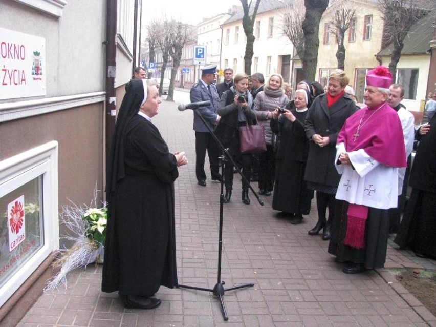 Ostrów Wielkopolski: Noworodek w oknie życia