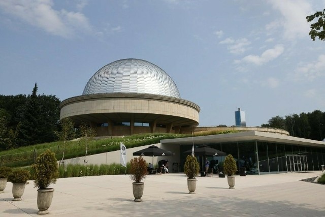 Eksperci obserwatorium zaprezentowali zapis drgań.