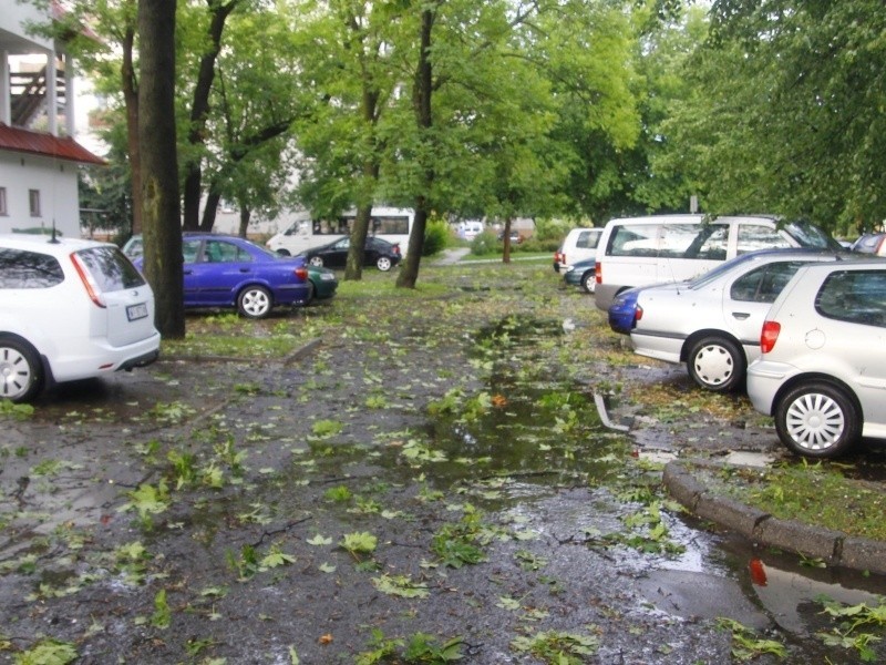 Szkody po burzy i gradobiciu w Namysłowie. Zdjęcia...