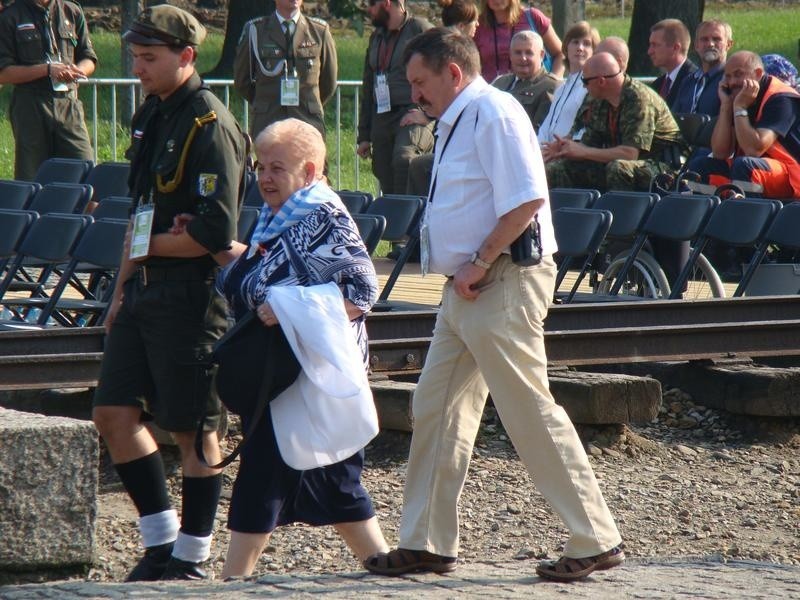 Papież Franciszek w byłym obozie Birkenau spotkał się z ludźmi, którzy uratowali Żydów podczas wojny