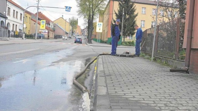 Jedną z przyczyn dużych strat wody są częste awarie wodociągu