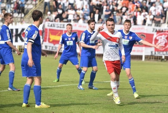 Łódzki Klub Sportowy w przedostatnim meczu rozgrywanym na starym obiekcie przy al. Unii Lubelskiej 2 pokonał Pogoń II Siedlce aż 4:1 po m.in. trzech bramkach Adama Patory.