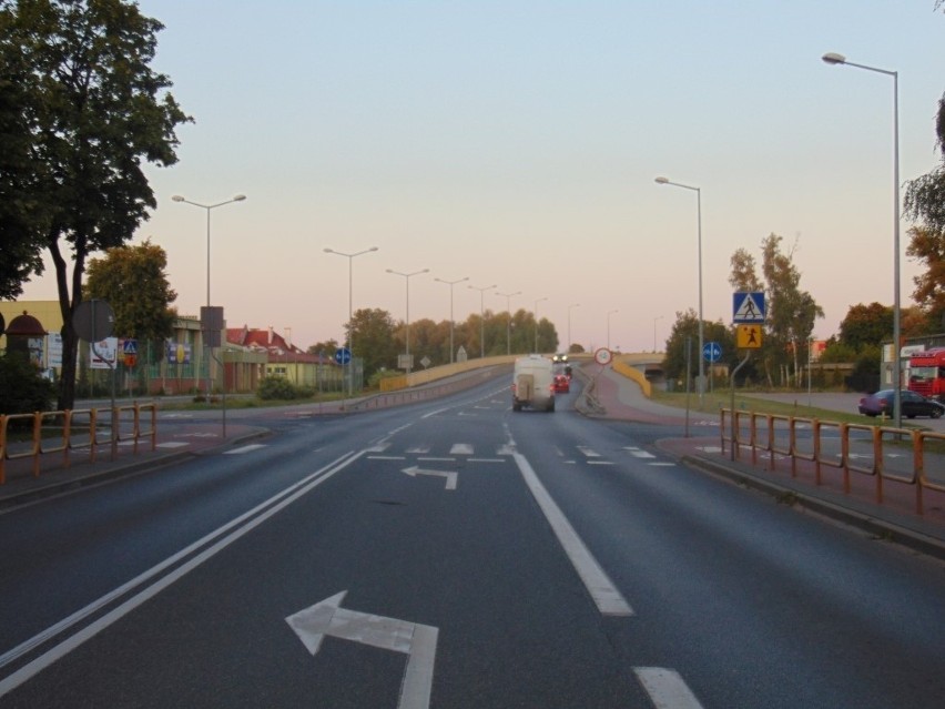 Wypadek  w Piszu. Rowerzystka wjechała w tył BMW (zdjęcia)