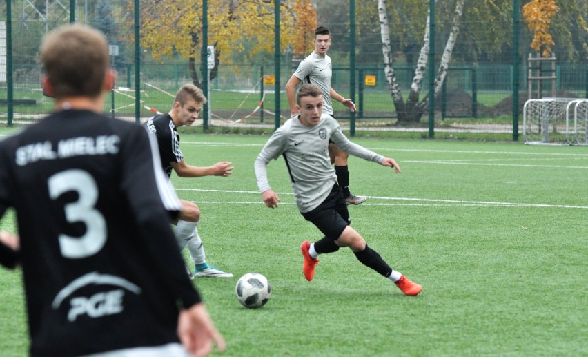 Centralna Liga Juniorów do lat 17. Stal Mielec przegrała ważny mecz. AP Biała Podlaska wywiozła komplet z Podkarpacia [ZDJĘCIA]