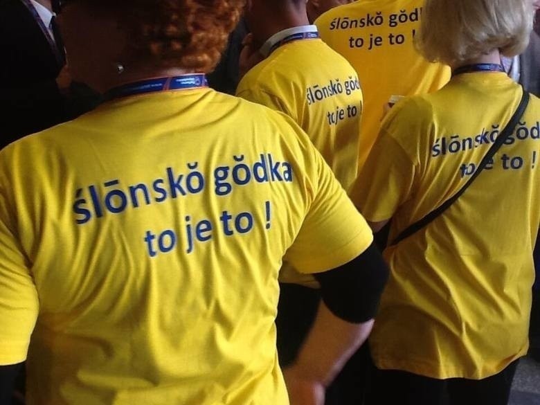 Dialekt śląski: Dialekt śląski jest jednym z...