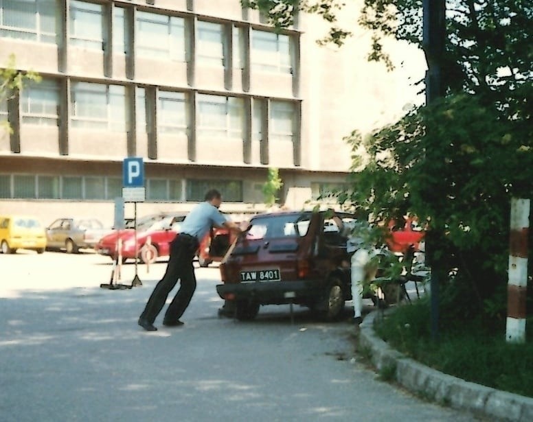 Kraków. To już ponad 30 lat straży miejskiej. Zobacz, jak wyglądały jej początki!