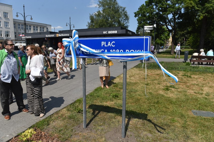 Toruń ma oficjalnie Plac 4 Czerwca 1989 roku - to skwer...