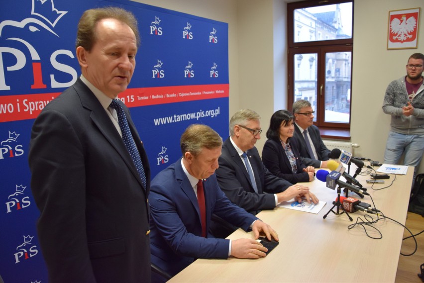 Wiceminister zachwalał w Tarnowie program „500 plus”