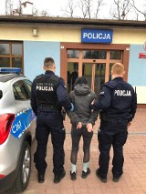 W Białych Błotach uciekła przed policją do... szafki pod zlewozmywakiem