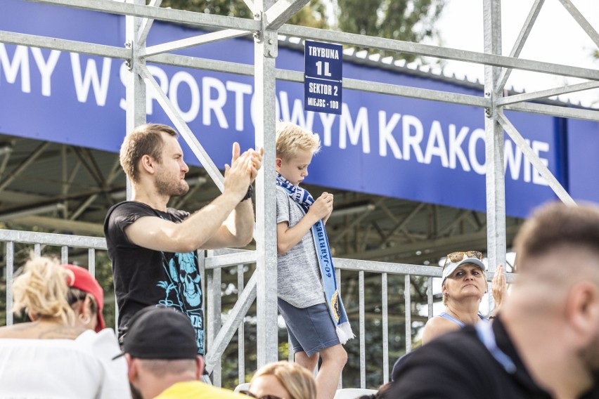 Hutnik Kraków. Kibice na meczu z Polonią Warszawa [ZDJĘCIA]