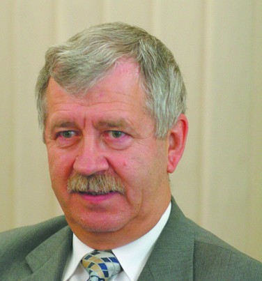 Dr Anatoliusz Kopczuk ekonomista, kanclerz i wykładowca Wyższej Szkoły Finansów i Zarządzania w Białymstoku