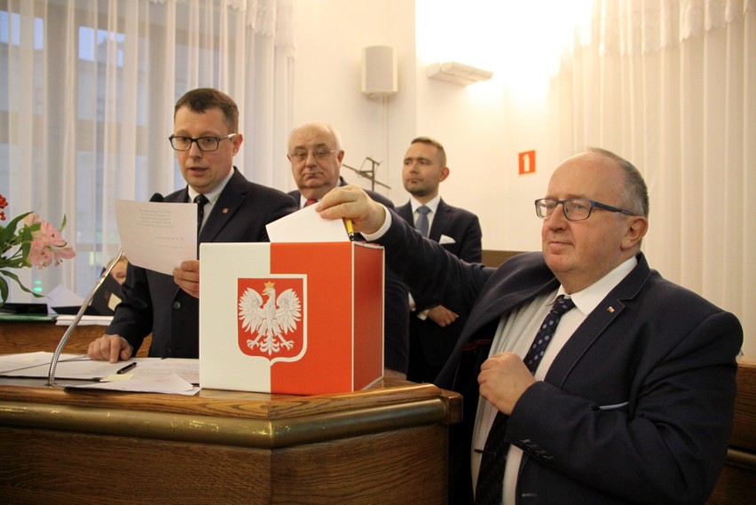 Pierwsza sesja Rady Miasta Lublin: Koalicja bierze wszystko, PiS prawie nic