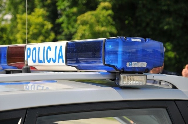 Kierowca z ciężką nogą wpadł bez prawa jazdy w Łowiczu