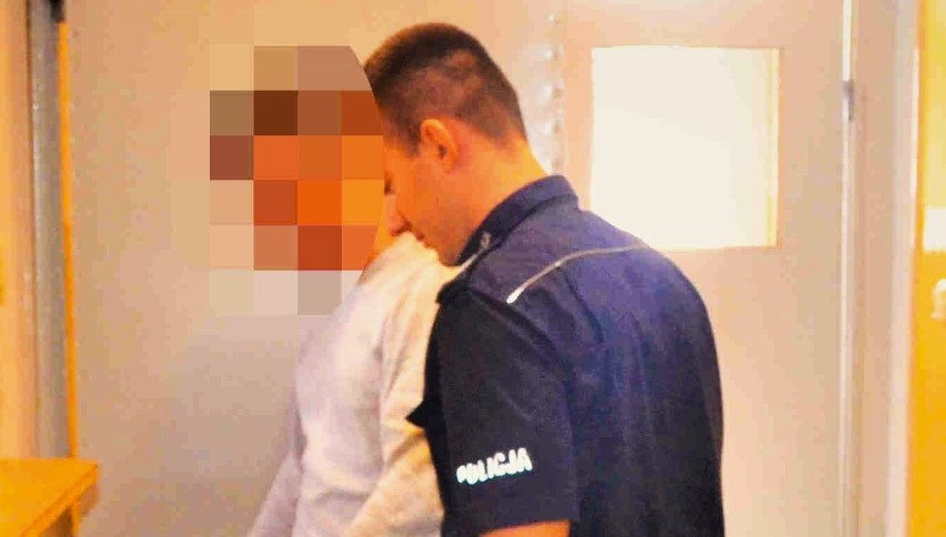 Policjanci zatrzymali sprawcę włamania do sklepu w Kościerzynie. Grozi mu do 10 lat więzienia