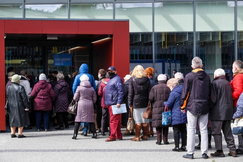 W Toruniu pacjenci mogą się teraz szczepić w 20 miejscach