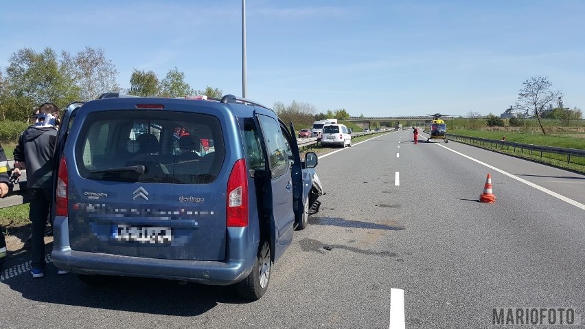 Zderzenie trzech samochodów na A4 koło węza Prądy.