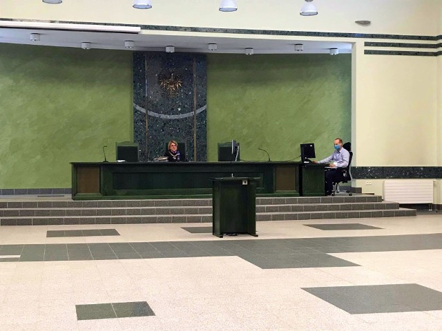 Sokółka: Pijany policjant śmiertelnie potrącił rowerzystę, chciał zrzucić winę na żonę. Posiedzi cztery lata