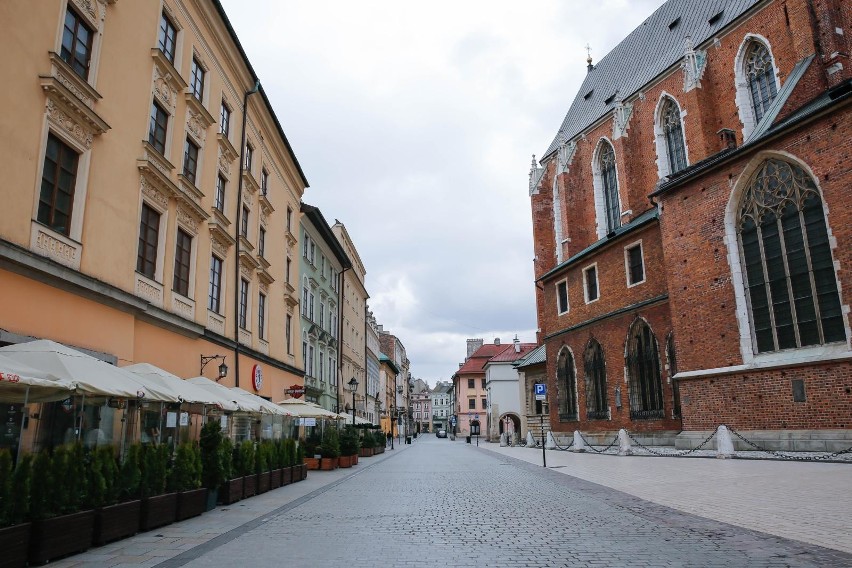 Koronawirus w Krakowie. "Muszę wydać 200 tys. zł, sprzedać dom, a nie zarobię nic" - list z branży turystycznej