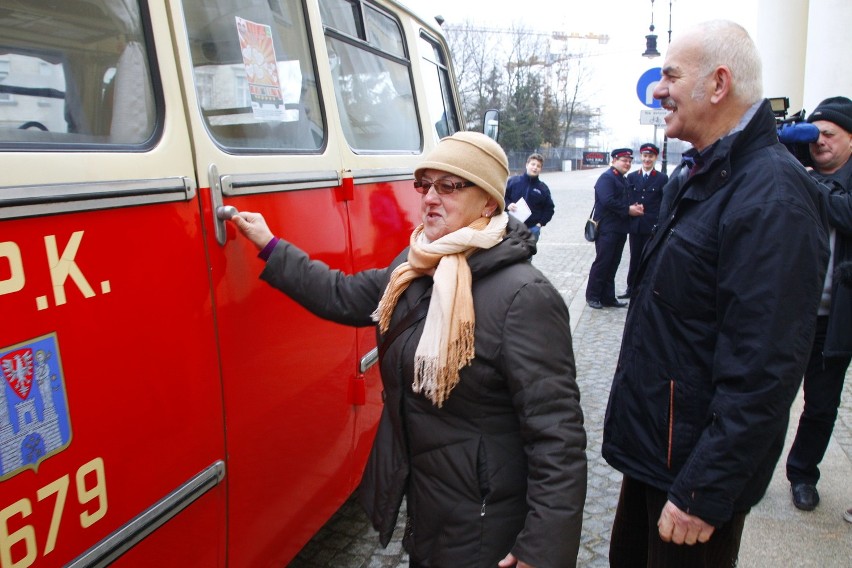 Walentynkowy autobus wyjechał w niedzielę na trasę